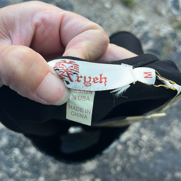 New Aryeh jewels/black dress - Picture 7 of 16